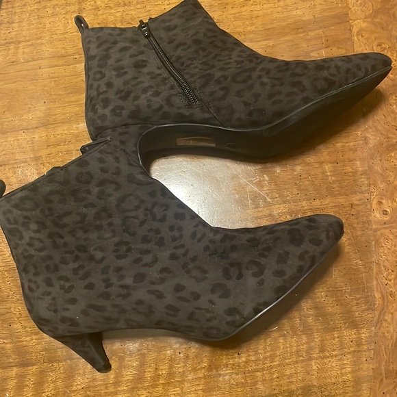 Brown suede leopard print kitten heel ankle boots Size 8.5 - Picture 1 of 6